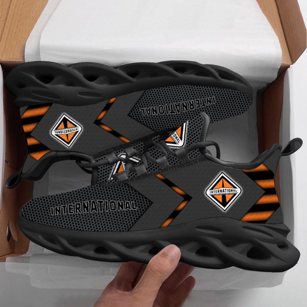 International Schuhe – Bild 2