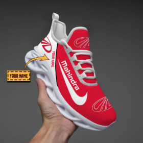 Mahindra Schuhe